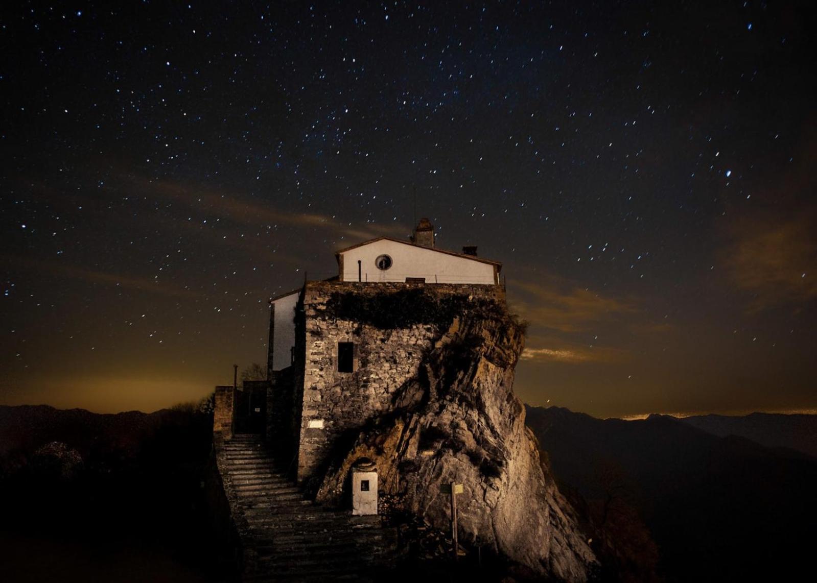 Santuario De Bellmunt Sant Pere de Torello